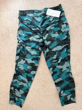 NWT Lululemon Base Pace High-Rise Running Tight 25 - Size 20 - Plus Size